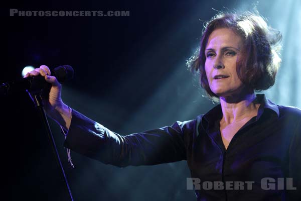 ALISON MOYET - 2013-09-27 - PARIS - Divan du Monde - 